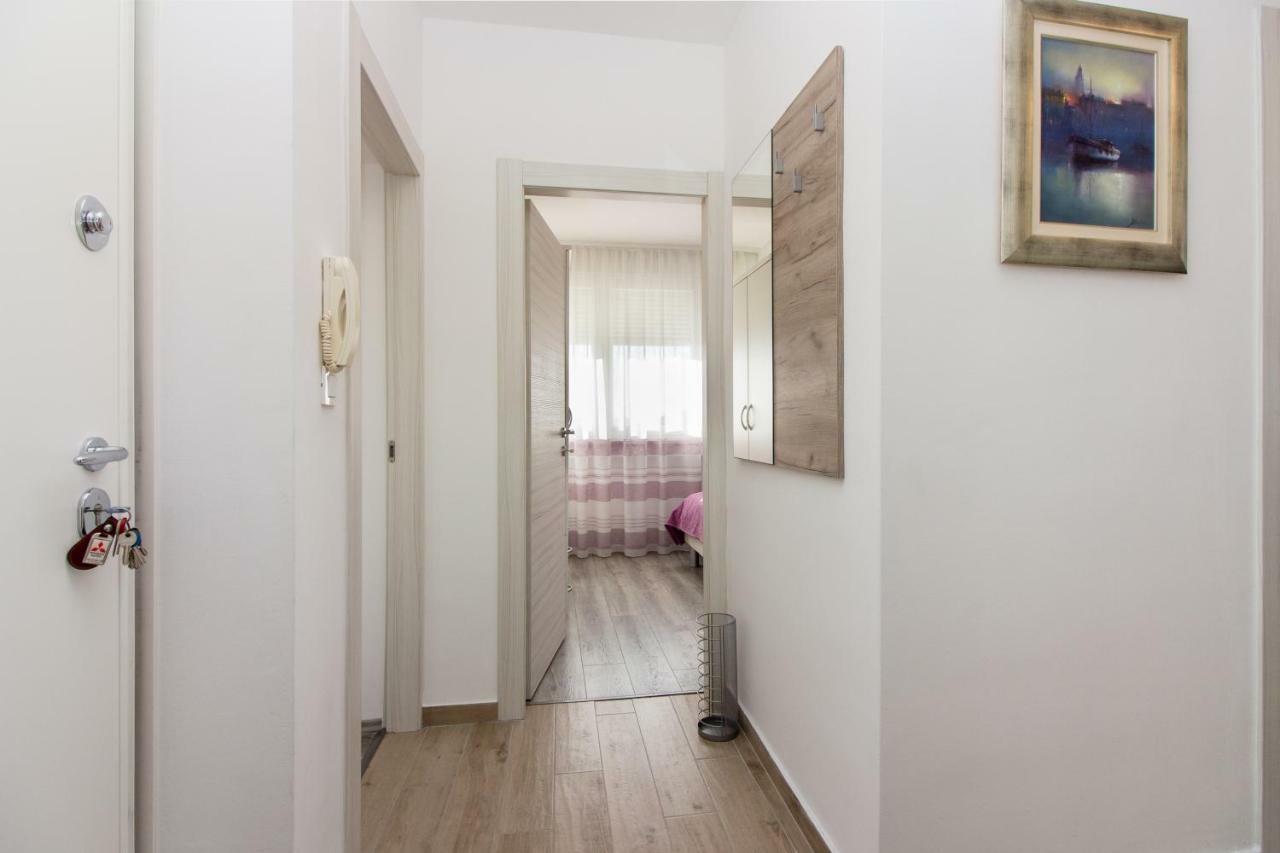 Deluxe Apartment Miro Split Bagian luar foto